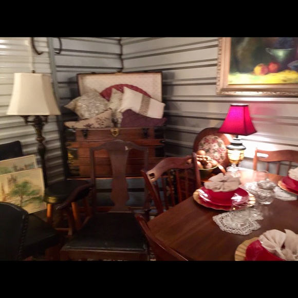 Meet your Posher, Vicki - Picture 5 of 5